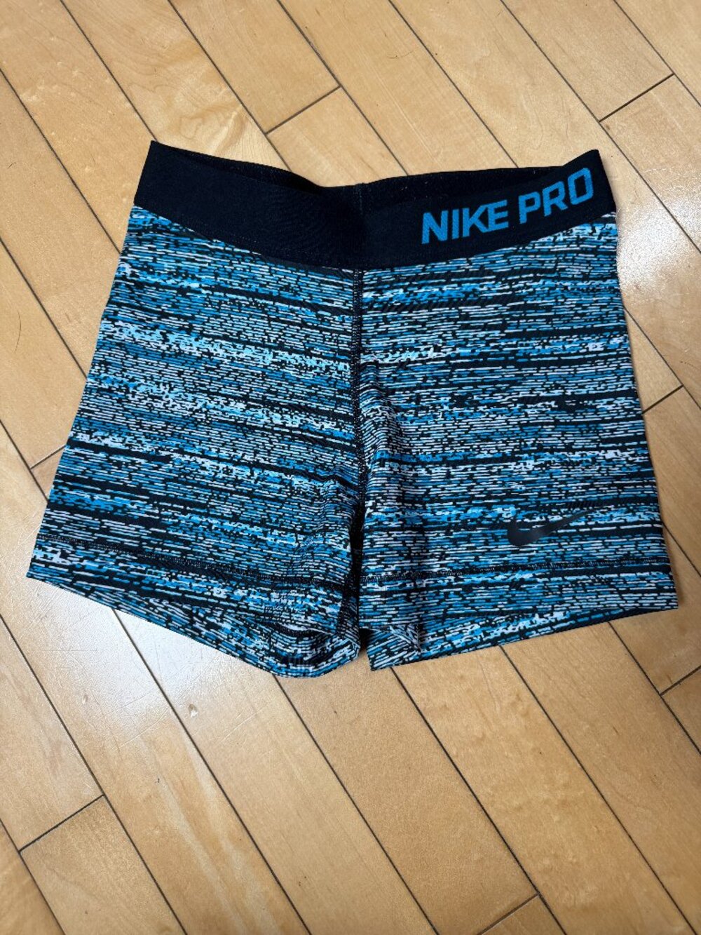 Nike Pro Static Spandex Bike Shorts Booty Shorts Dri Fit Size Small